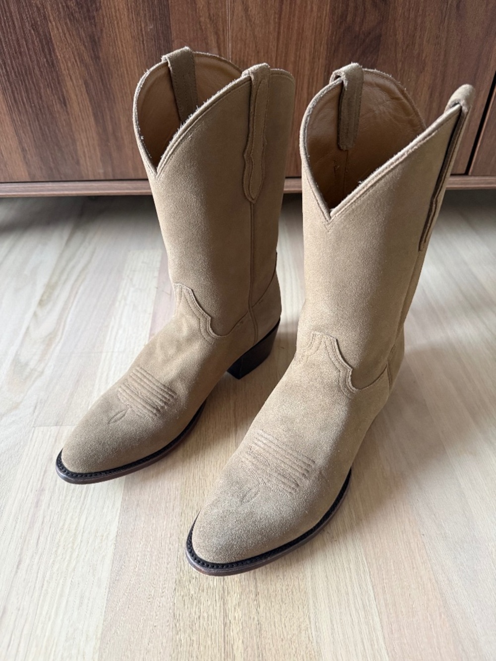 Rujo Canyon Roughout Suede